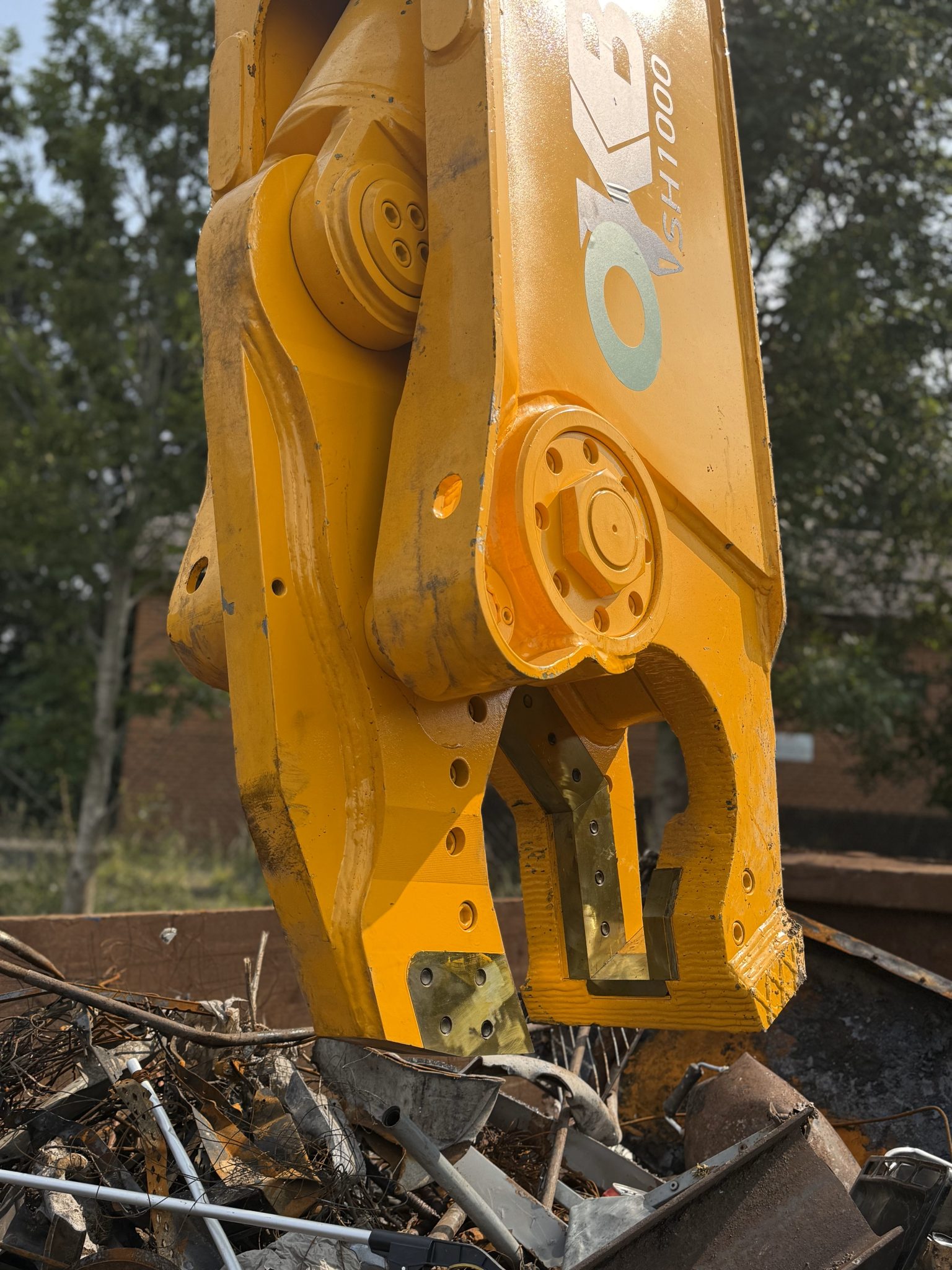 SH1000-jaws-2-1536×2048